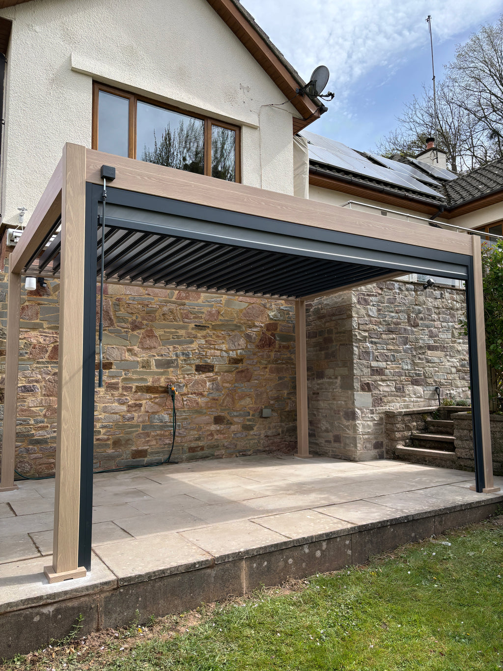 Celtic Leisure Saturn Aluminium Pergola